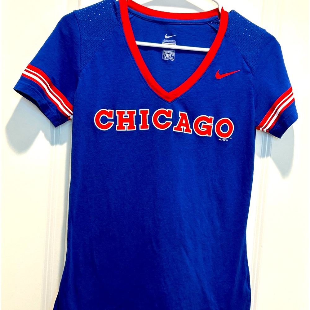 $7 or 2/$10 tshirt sale: Chicago Cubs v-neck short sleeve barb doll style tshirt